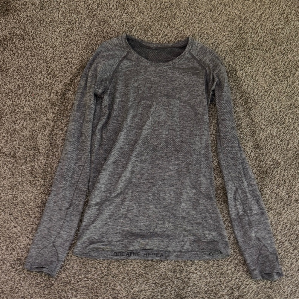 Lululemon Swiftly Tech Long-Sleeve Shirt 2.0-Hip Length
